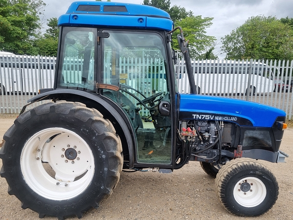 Chris Atkin & Son Ltd - New Holland TN75V